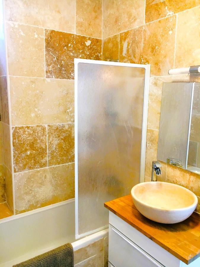 Blue Summer Vibes Duplex Studio For 4P, Ac, Sea View, Parking, Beach At 50M, Spa Access -3 La Ciotat Bagian luar foto
